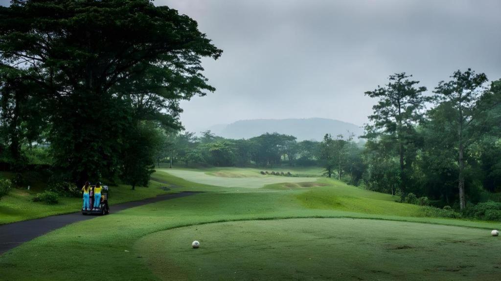 Taman Dayu Golf Club And Resort Prigen Zewnętrze zdjęcie